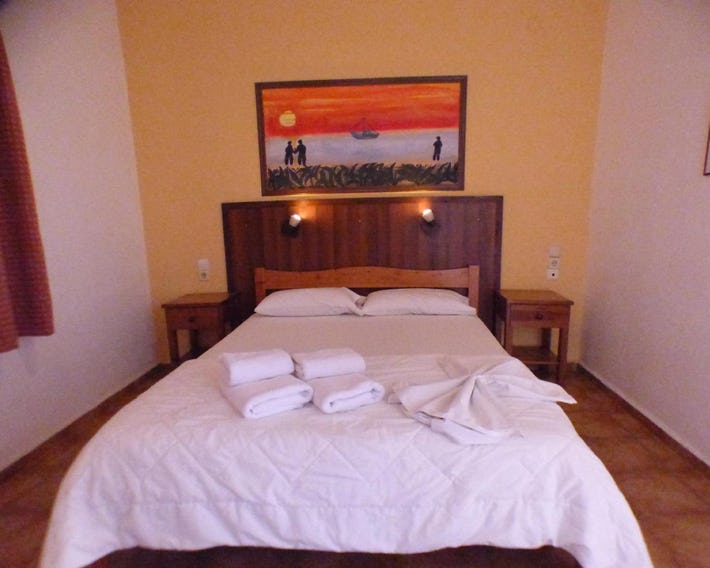 Eleni Apartments