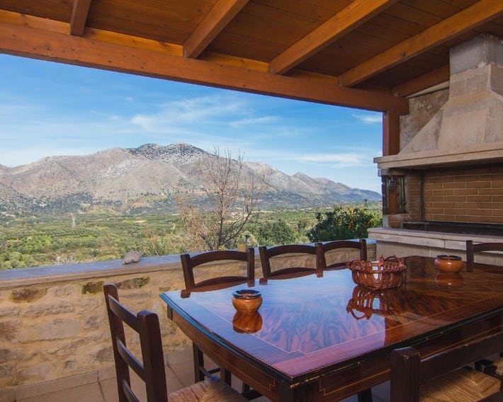 Villa Morfeas - Traditional Cretan Escape with BBQ