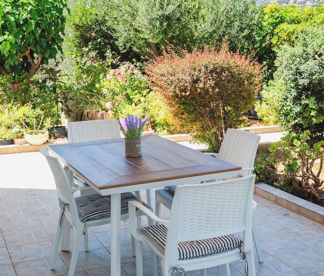 Barbaras Apartments