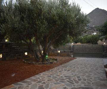 Argyro Apartments & Studios
