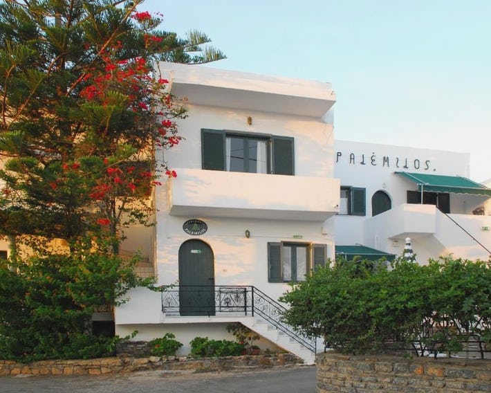 Palemilos Apartments