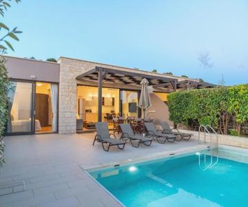 Mary Beach Seaside Villas