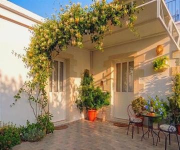 Yannis apartments