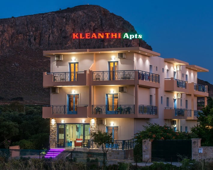 Kleanthi Studios & Apartments