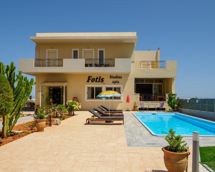 Fotis Studios & Apartments