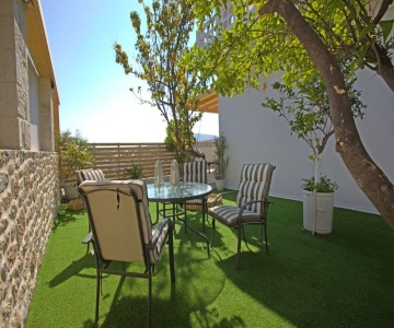 Niriides Home