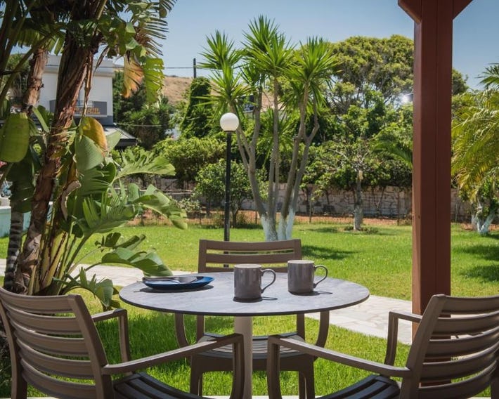 Ariadni Apartments