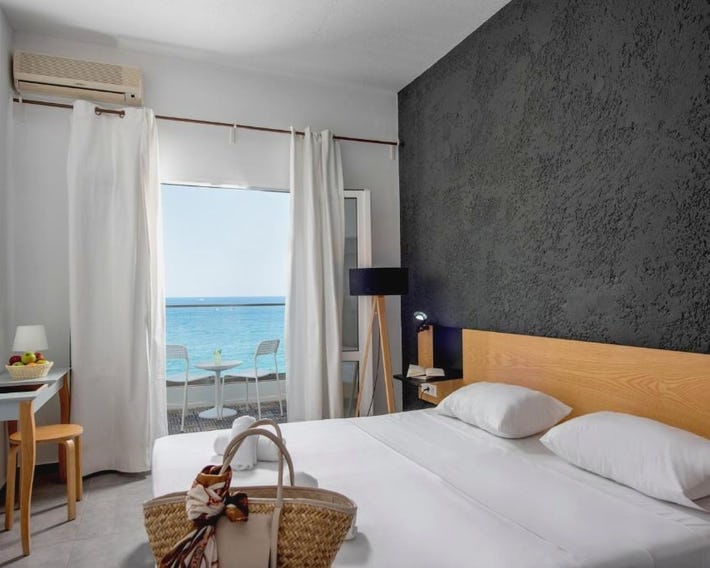 Azure Mare Hotel