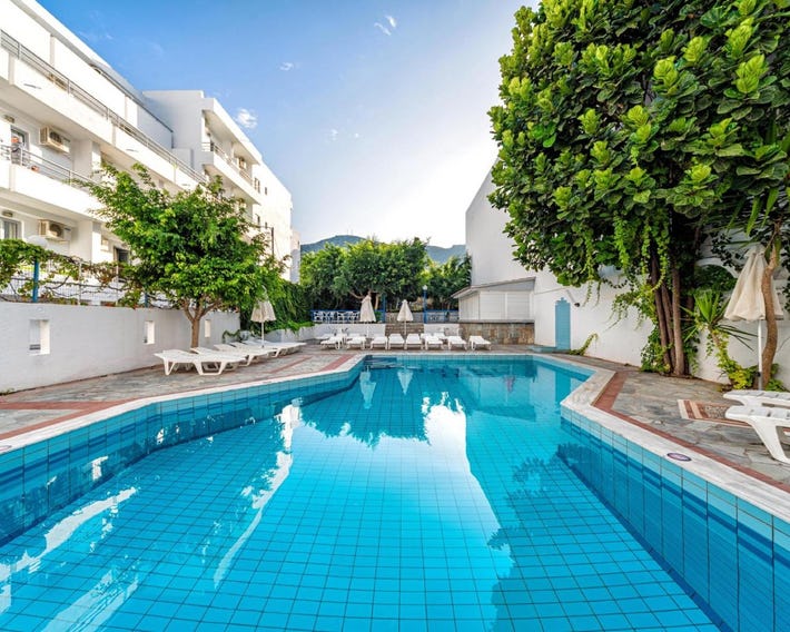 Iro Hotel - Adults Friendly