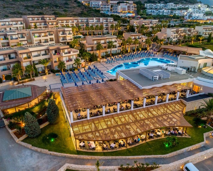 Grand Hotel Holiday Resort
