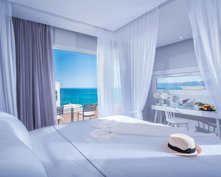 Mari Kristin Beach Hotel