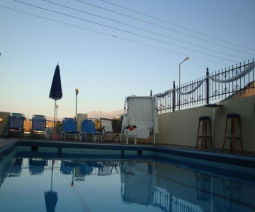 Maria Flora Apartments