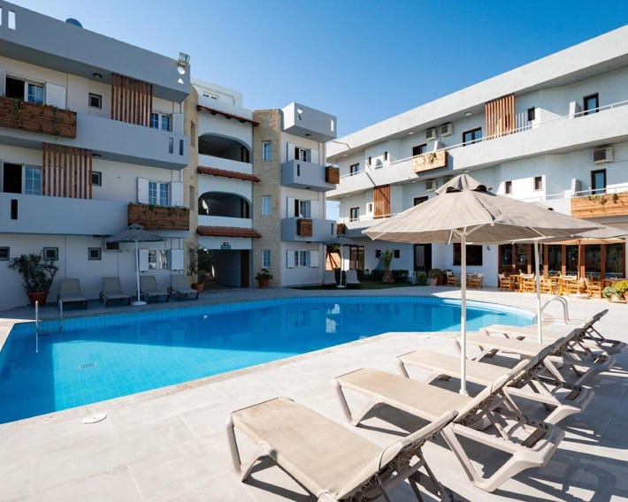 Dimitra Hotel & Apartments