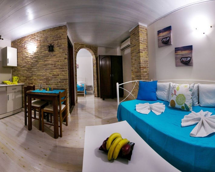 Aloha Maisonette