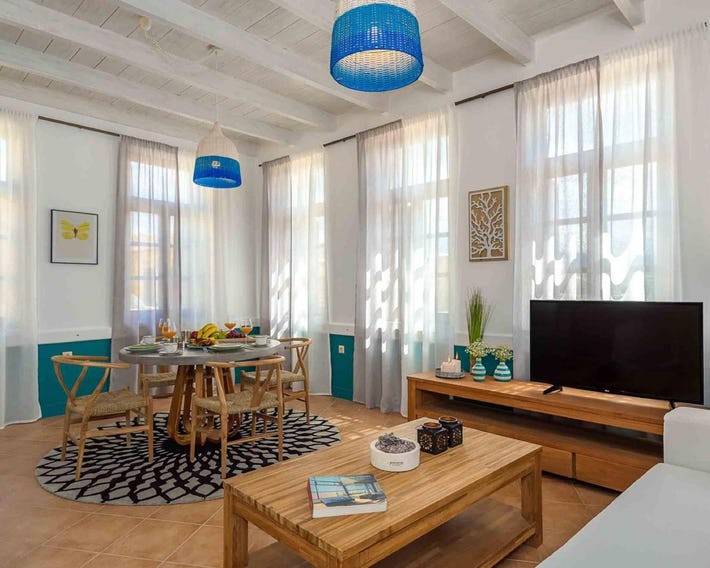 Lithinon Luxury Suites