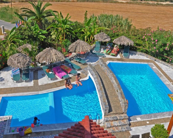 Poledas Apartments