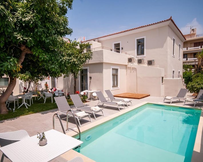 Epavli Boutique Hotel