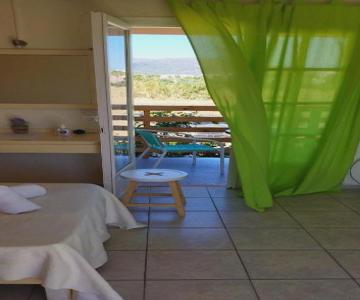 Cleo Rooms