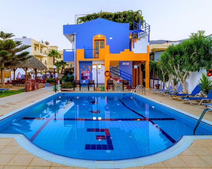 Eltina Apartments