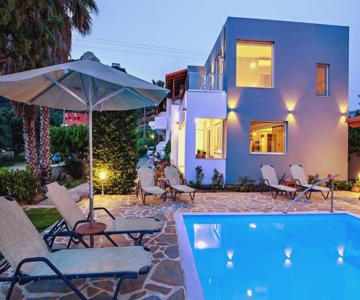 IRIDA Guesthouse by the Pool