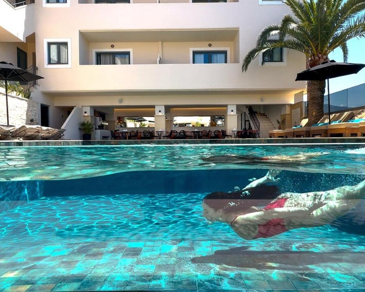La Stella Suites
