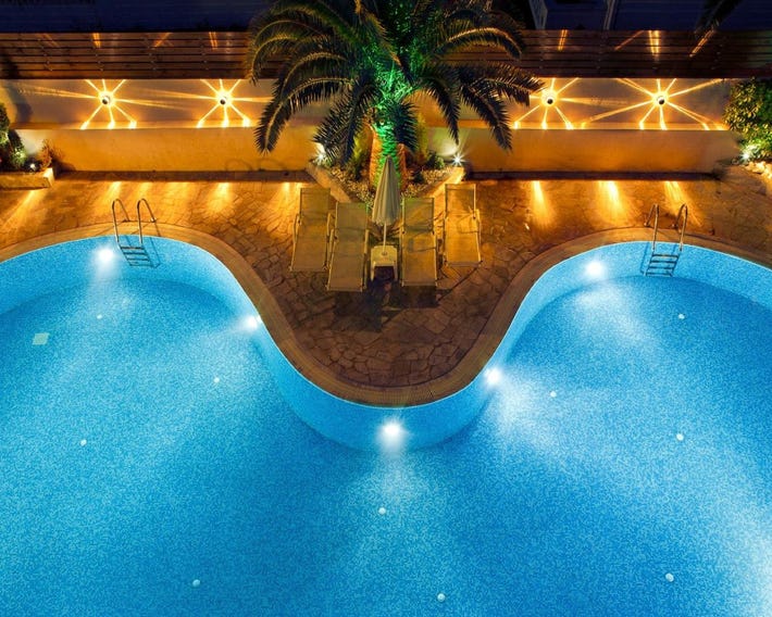 Axos Hotel