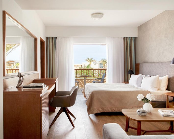 Minoa Palace Resort