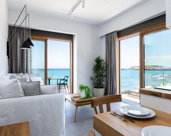 North Coast Seaside Suites