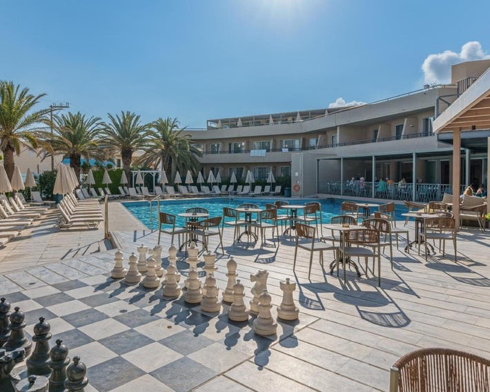 Minos Hotel