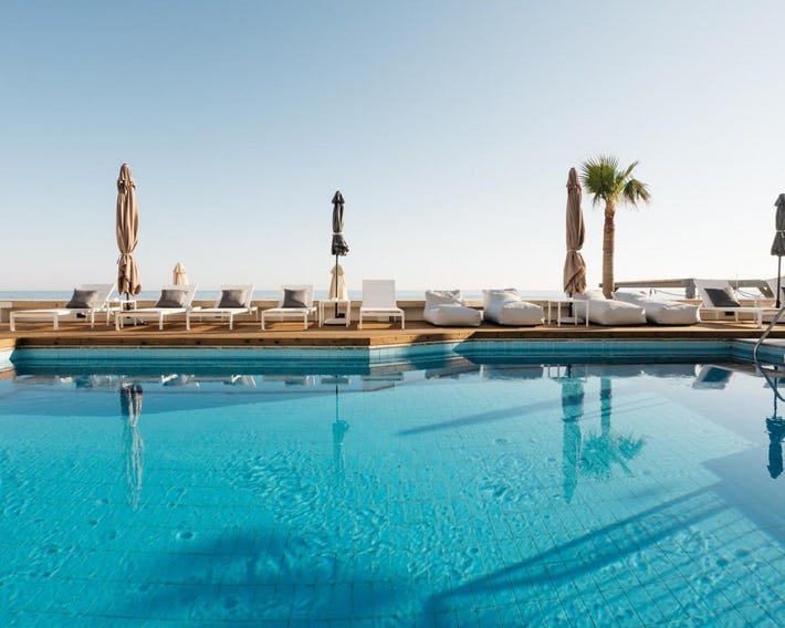 Petradi Beach Lounge Hotel