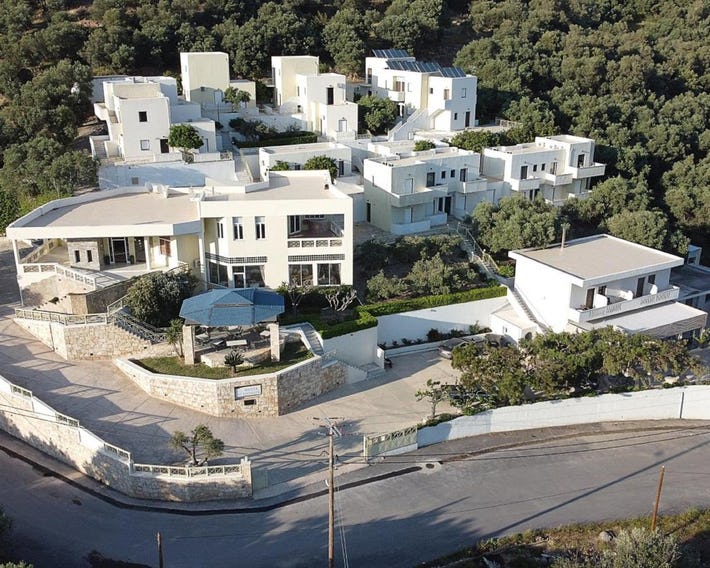 Polyrizos Hotel