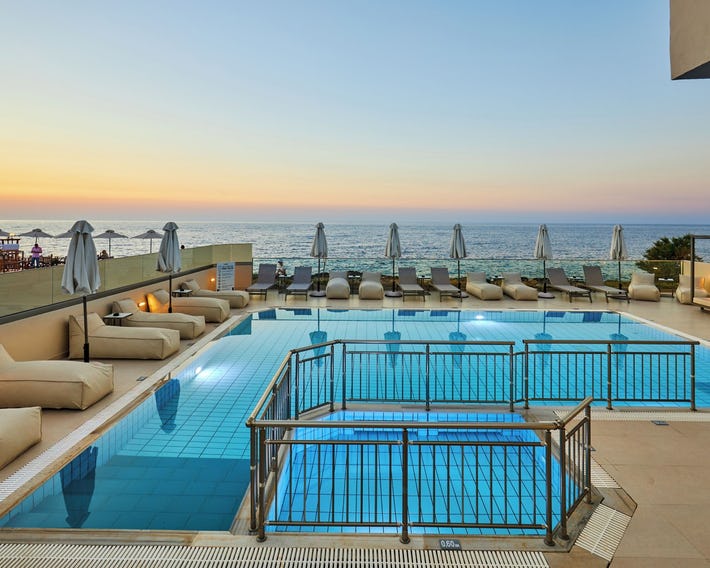 Koutrakis Suites By Estia