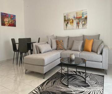 Golden Flower Luxury Apartment