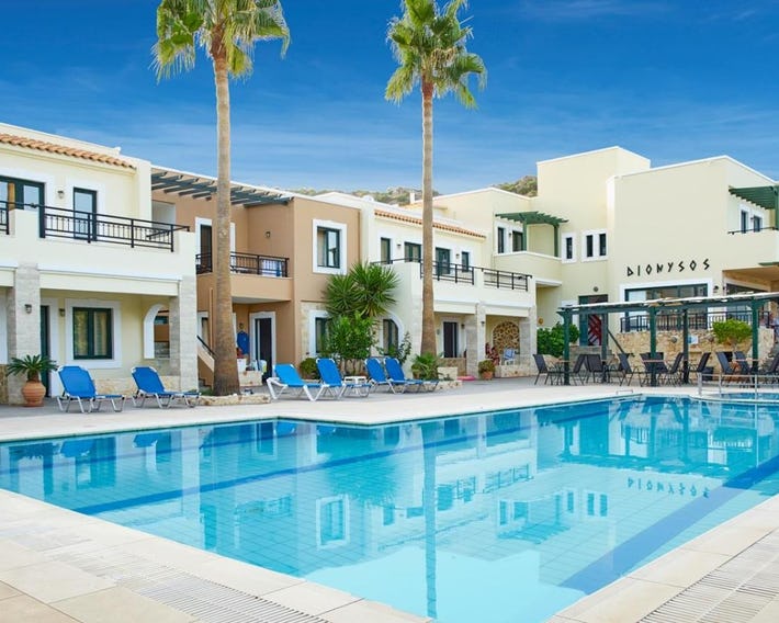 Dionysos Apartments & Studios