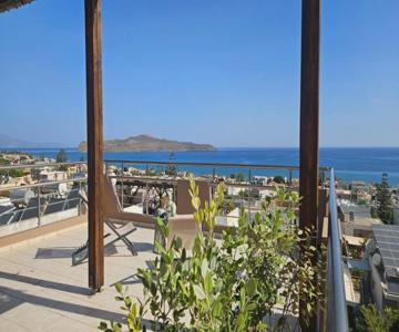 Reflections Apartments- Relaxed Stay near the Beach, Chania
