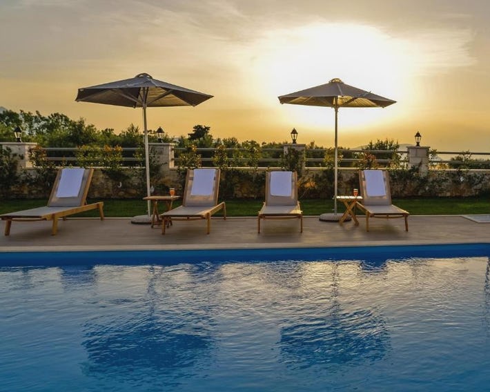 Villa Despanto by PosarelliVillas