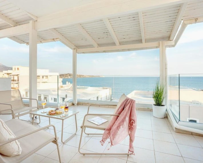 Coral Hotel - Hotelia Hospitality Group