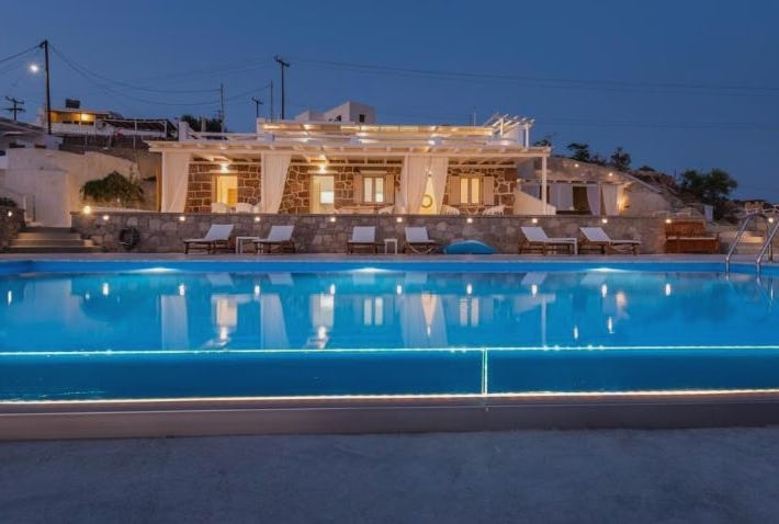 Anemi Suites