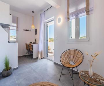 Milos Del Sol Studios