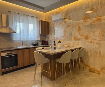 CARISSA SUITES a