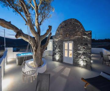 Red beach Harmony Suites Stone house