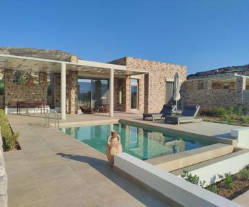 Orelia Luxury Villas