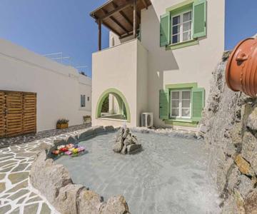 Naxos olive & home