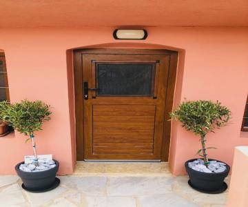 Renovated Studio Near the Port & Ano Syros