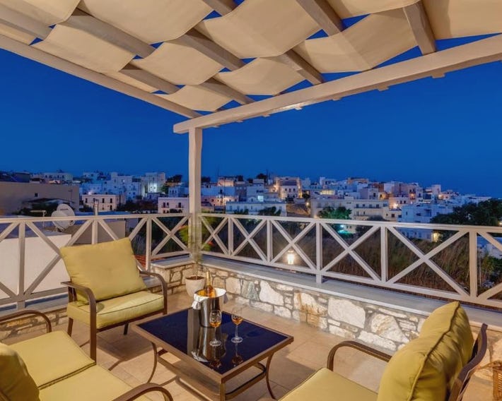 TAKIS GUESTHOUSE- Laoura-HERMOUPOLIS