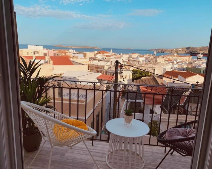Caesar Deluxe Apartment in Ermoupoli