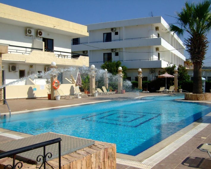 Antonios Hotel