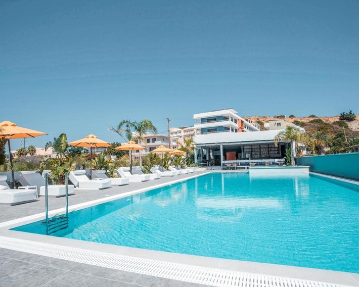 Mazoren Art Hotel