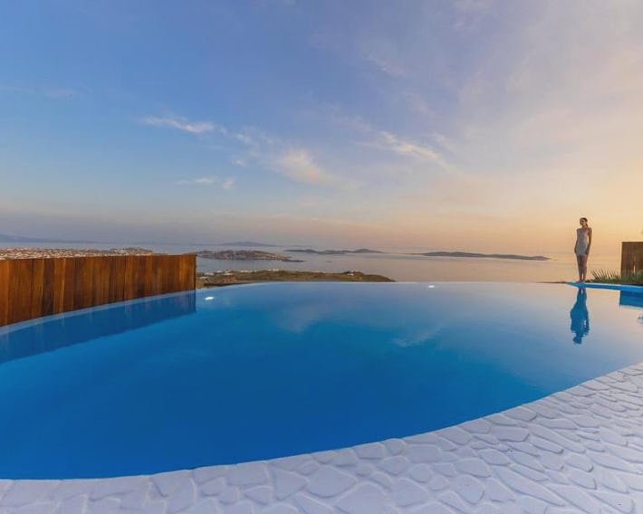 Zinas Villas