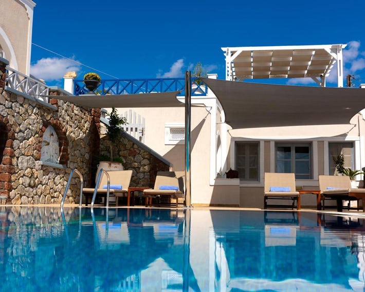 Hotel Thira